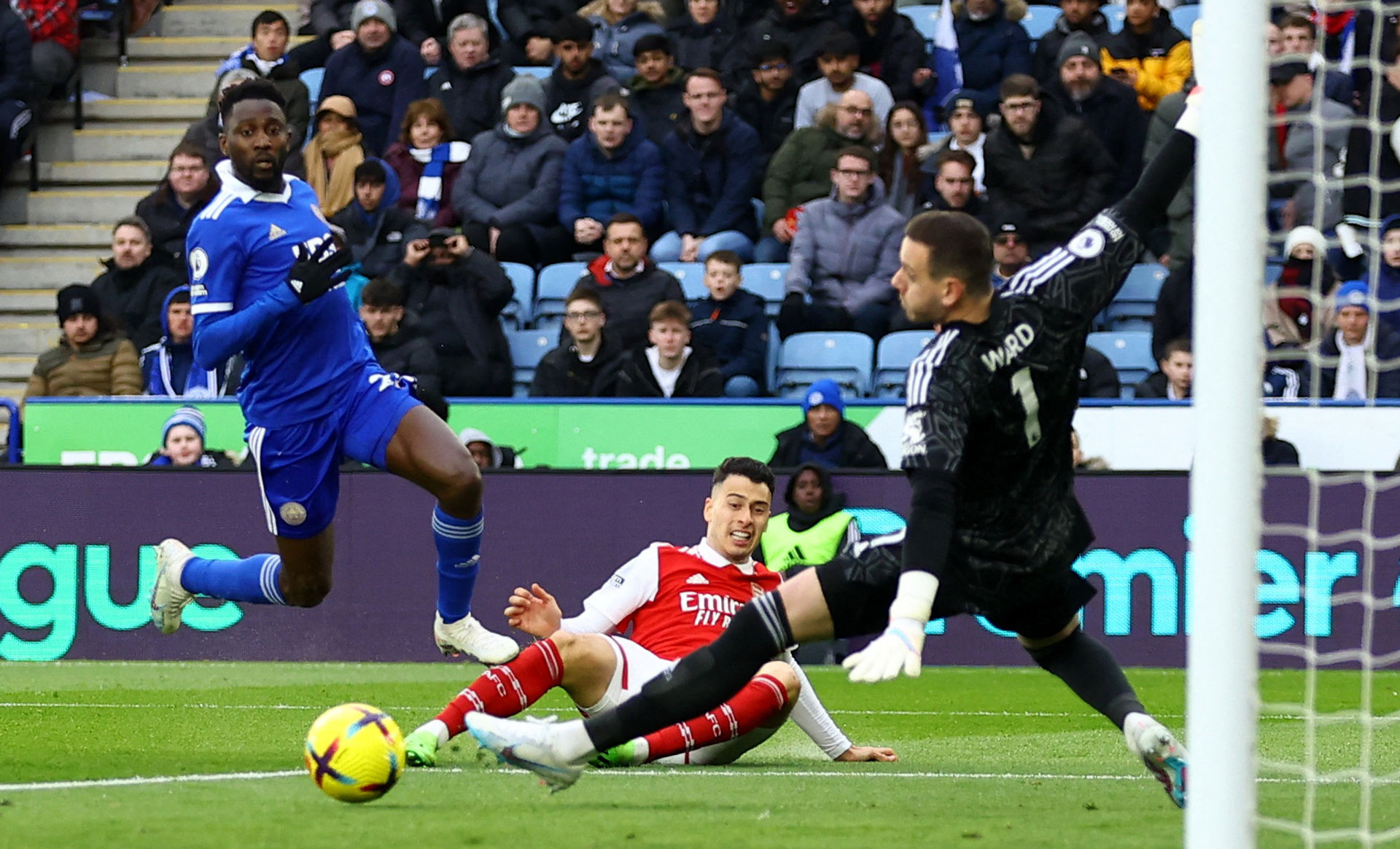 继续影响其 继续影响其