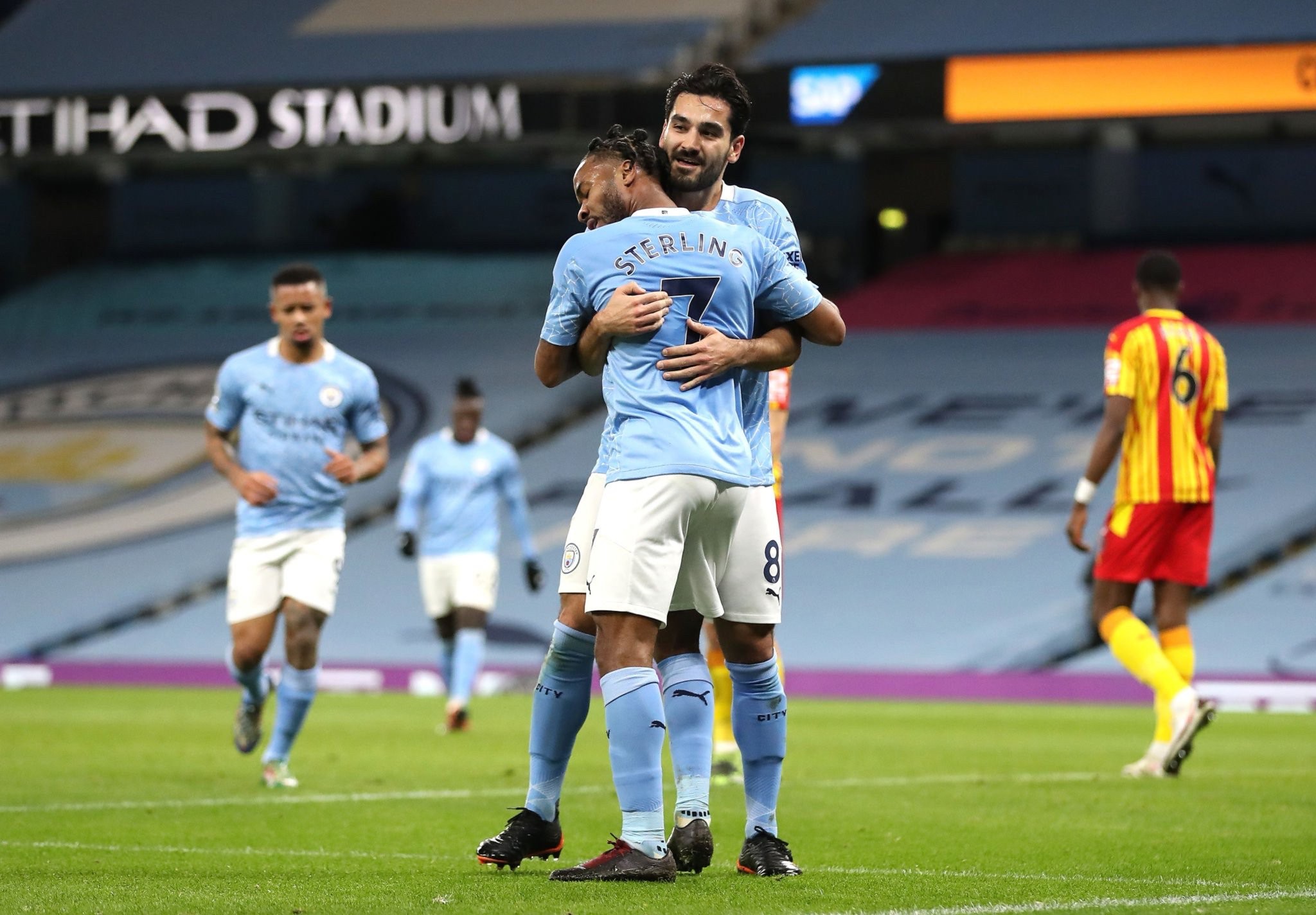 地位是不可 地位是不可